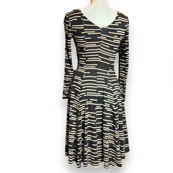 Anthropologie HD in Paris. EUC. Black and tan patterned dress. Size XSMALL - Picture 6 of 6